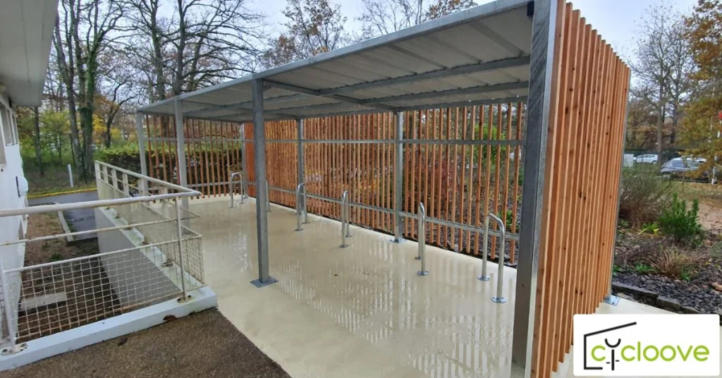 Image de mise en avant realisation abri velo Orleans 1024x536