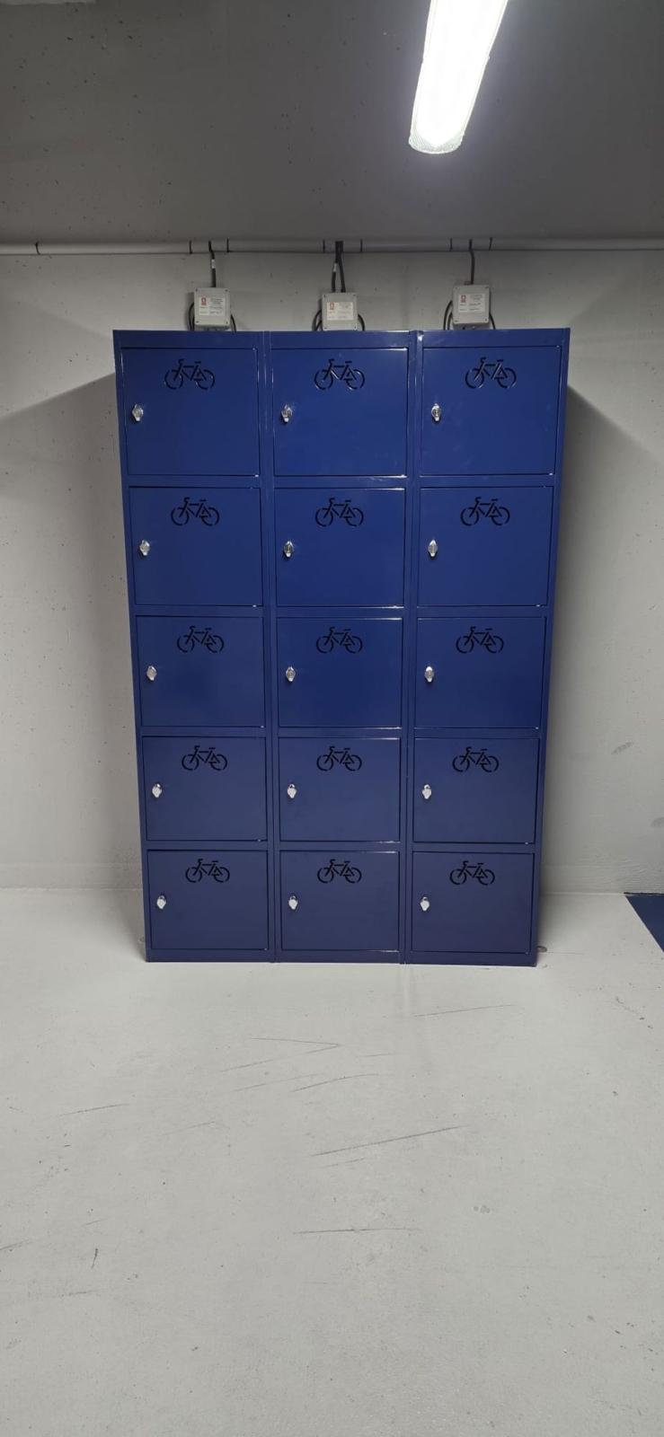 cycloove casiers velo bleus recharge electrique